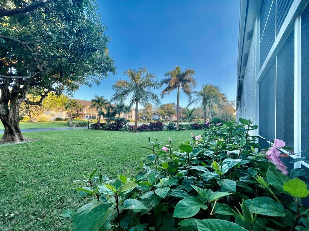 Unit for sale at 10 Garden Street, Tequesta, FL 33469