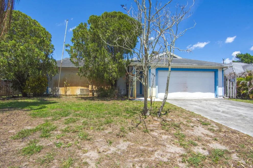Unit for sale at 188 SW Milburn Circle, Port St Lucie, FL 34953