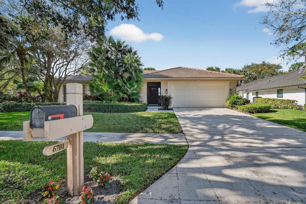 Unit for sale at 6701 Winding Lake Drive, Jupiter, FL 33458