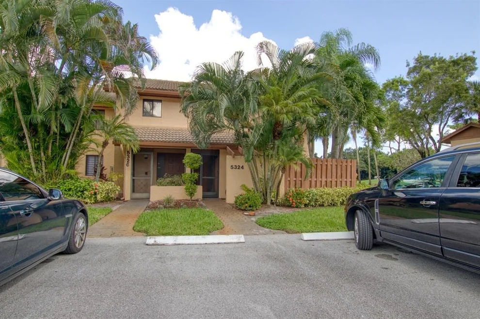 Unit for sale at 5324 Fountains Drive S, Lake Worth, FL 33467