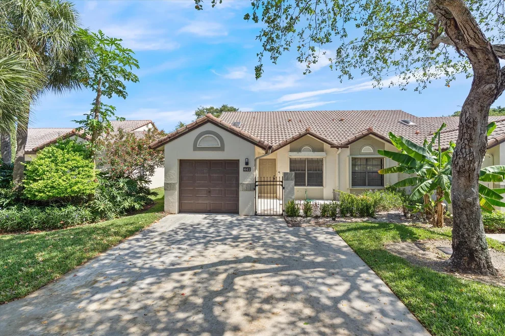 Unit for sale at 441 Ashwood Place, Boca Raton, FL 33431