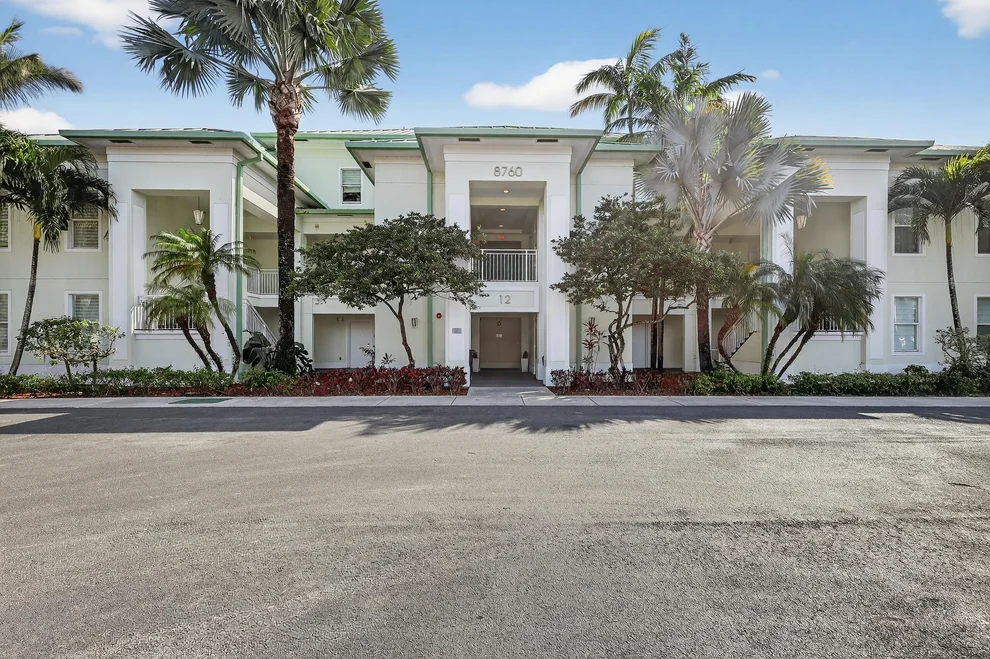Unit for sale at 5300 NW 87th Avenue, Doral, FL 33178