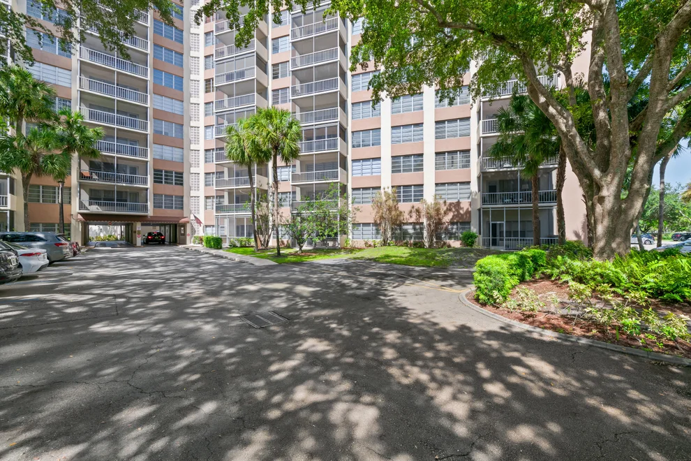 Unit for sale at 10777 W Sample, Coral Springs, FL 33065