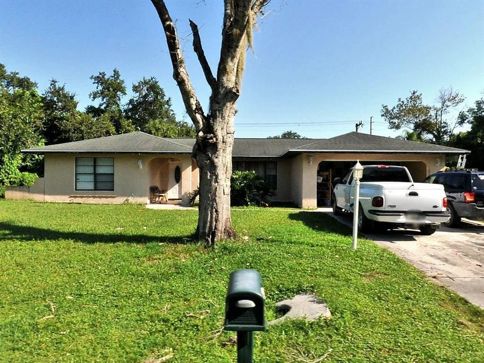 Unit for sale at 7904 Penny Lane, Fort Pierce, FL 34951