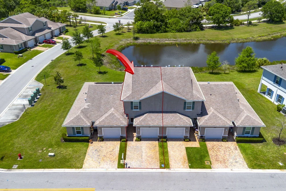 Unit for sale at 696 NE Waters Edge Lane, Port St Lucie, FL 34983