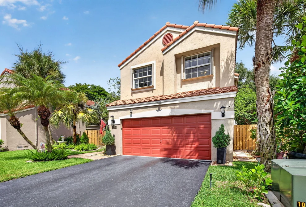 Unit for sale at 10531 NW 11TH Court, Plantation, FL 33322