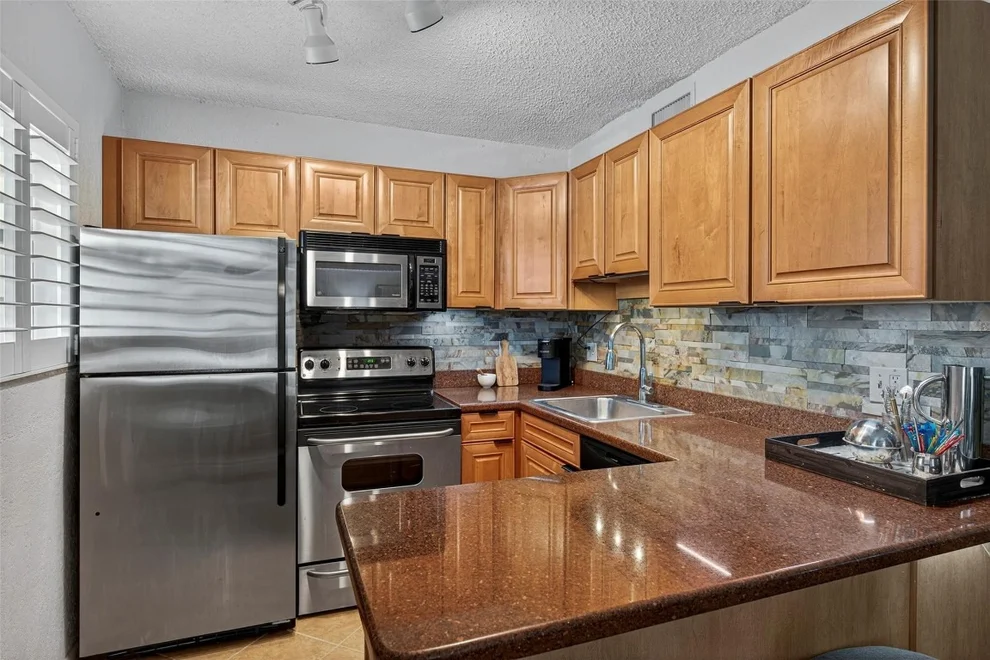 Unit for sale at 2660 NE 8th Avenue, Wilton Manors, FL 33334