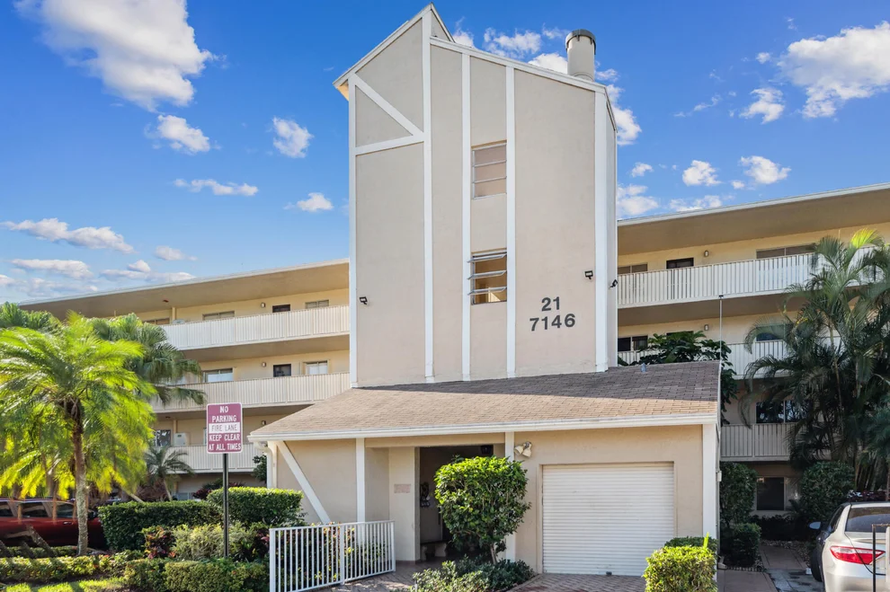 Unit for sale at 7146 Huntington Lane, Delray Beach, FL 33446