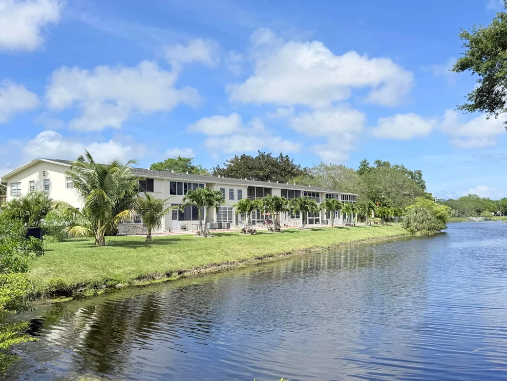 Unit for sale at 165 Tilford H, Deerfield Beach, FL 33442