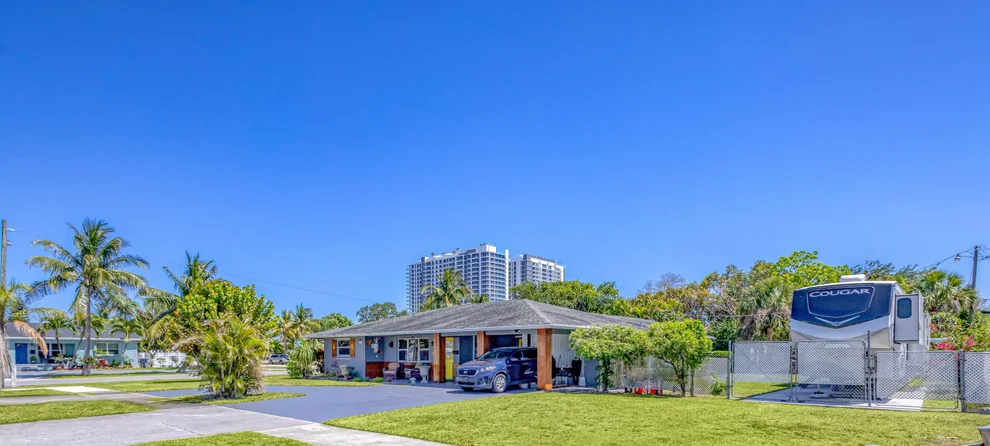 Unit for sale at 206 Evergreen Drive, Lake Park, FL 33403