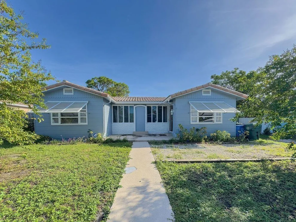 Unit for sale at 902 NE 34th Street, Oakland Park, FL 33334
