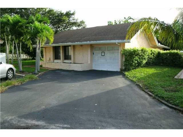 Unit for sale at 8440 SW 39th Court, Davie, FL 33328