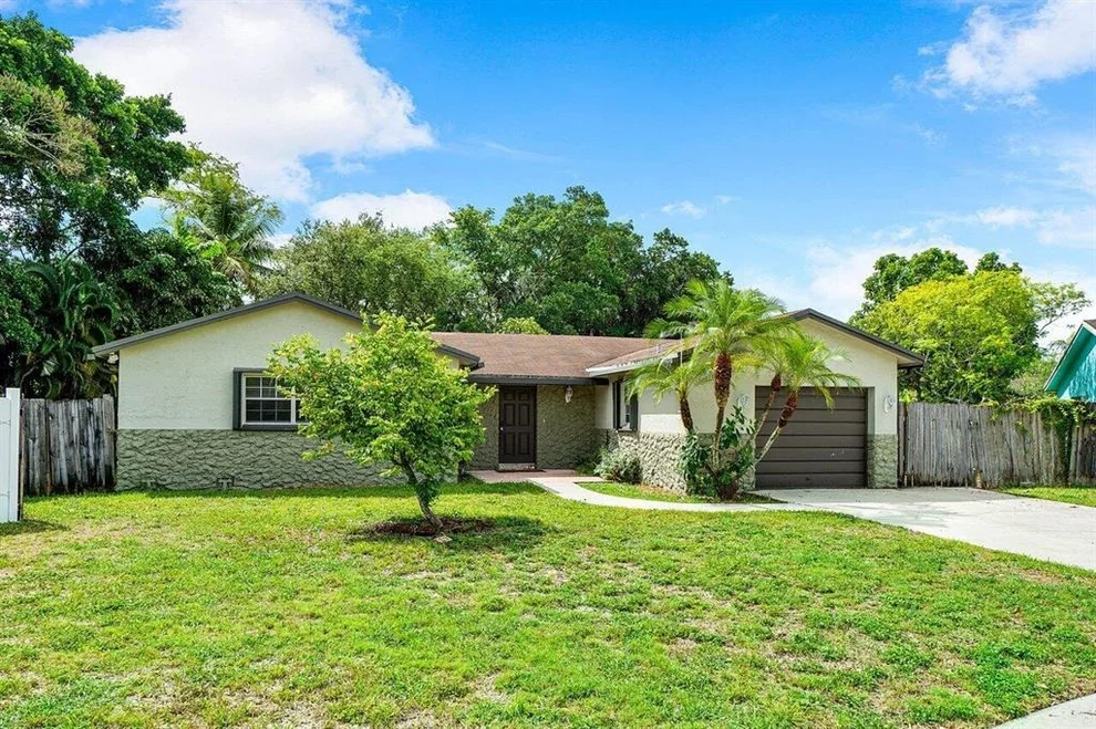 Unit for sale at 9020 SW 4th Street, Boca Raton, FL 33433