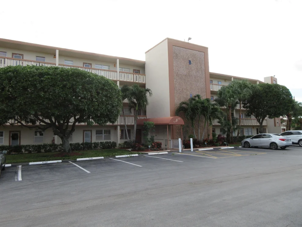 Unit for sale at 3024 Newcastle B, Boca Raton, FL 33434