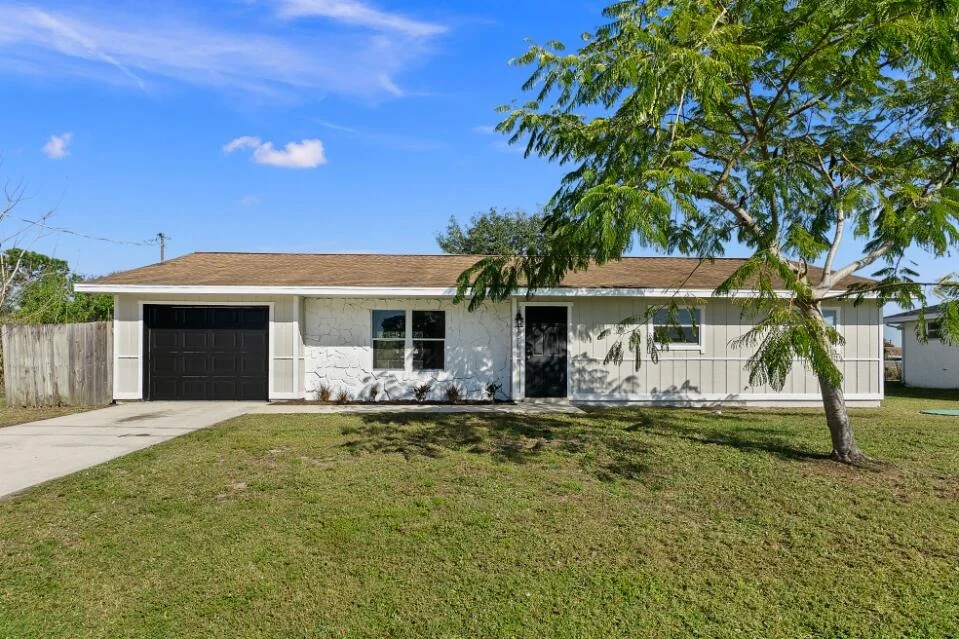 Unit for sale at 365 NW Marion Avenue, Port St Lucie, FL 34983