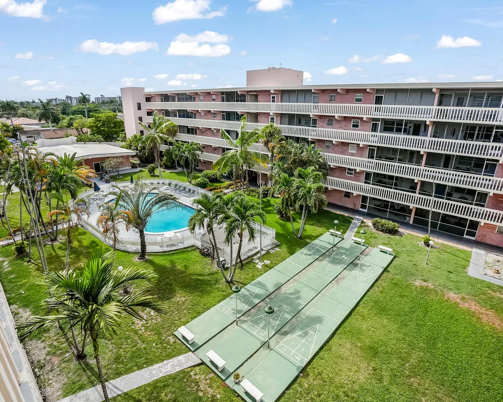 Unit for sale at 180 NE 12th Avenue, Hallandale Beach, FL 33009