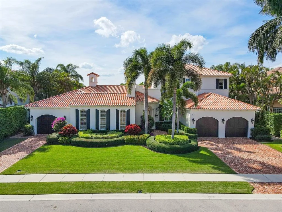 Unit for sale at 652 Hermitage Circle, Palm Beach Gardens, FL 33410