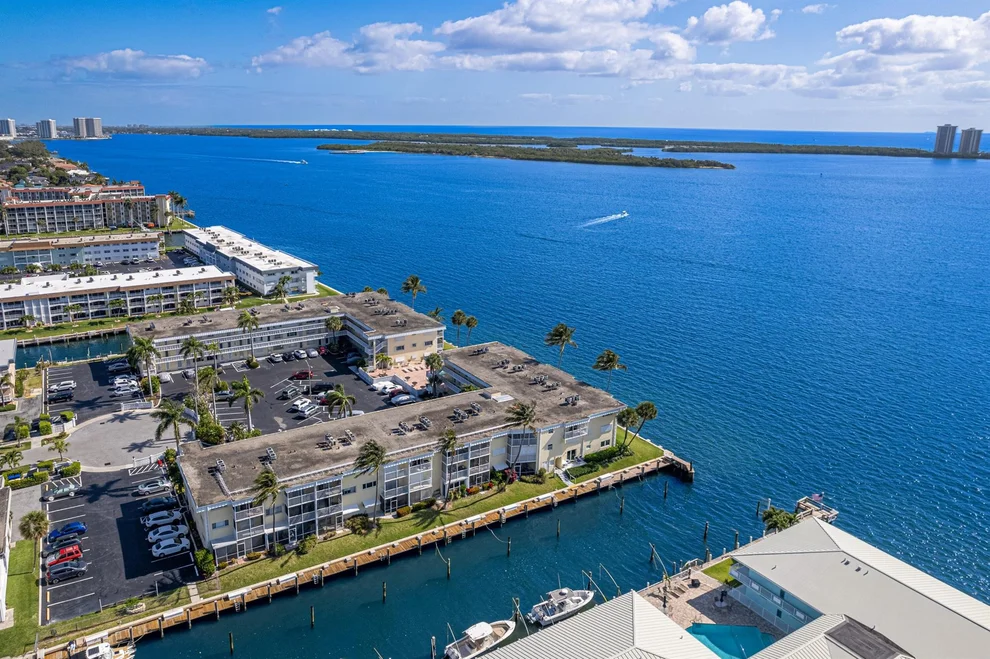 Unit for sale at 111 Doolen Court, North Palm Beach, FL 33408