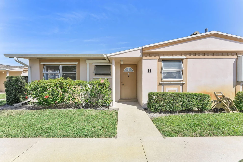 Unit for sale at 2523 Dudley Drive W, West Palm Beach, FL 33415