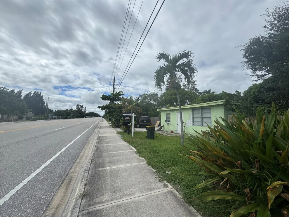Unit for sale at 4097 S Haverhill Road, Greenacres, FL 33463