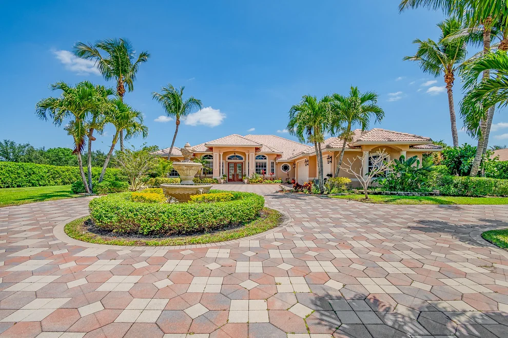 Unit for sale at 2940 Cessna Way, Wellington, FL 33414