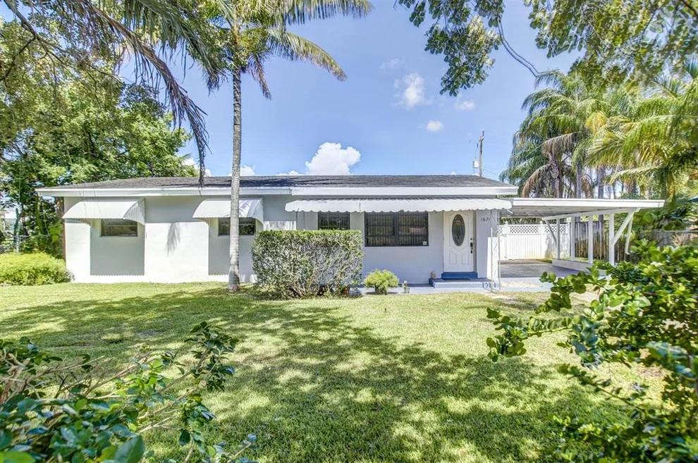 Unit for sale at 1671 SW 38th Avenue, Fort Lauderdale, FL 33312