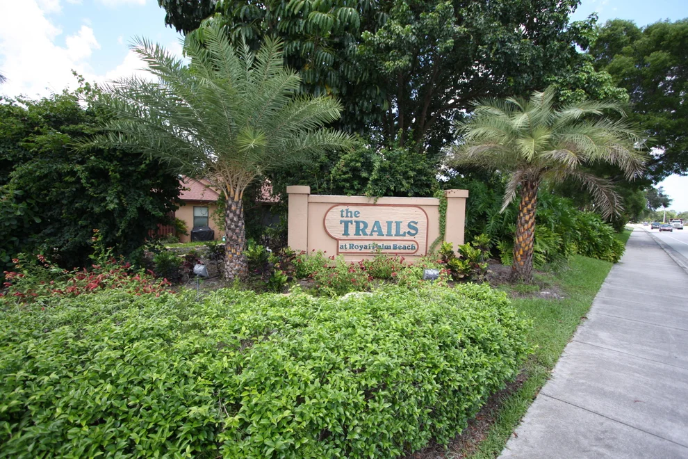 Unit for sale at 1303 Lakeview Drive E, Royal Palm Beach, FL 33411