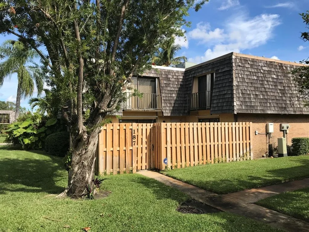 Unit for sale at 187 Woodland Road, Palm Springs, FL 33461