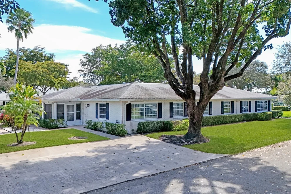 Unit for sale at 10096 41st Terrace S, Boynton Beach, FL 33436