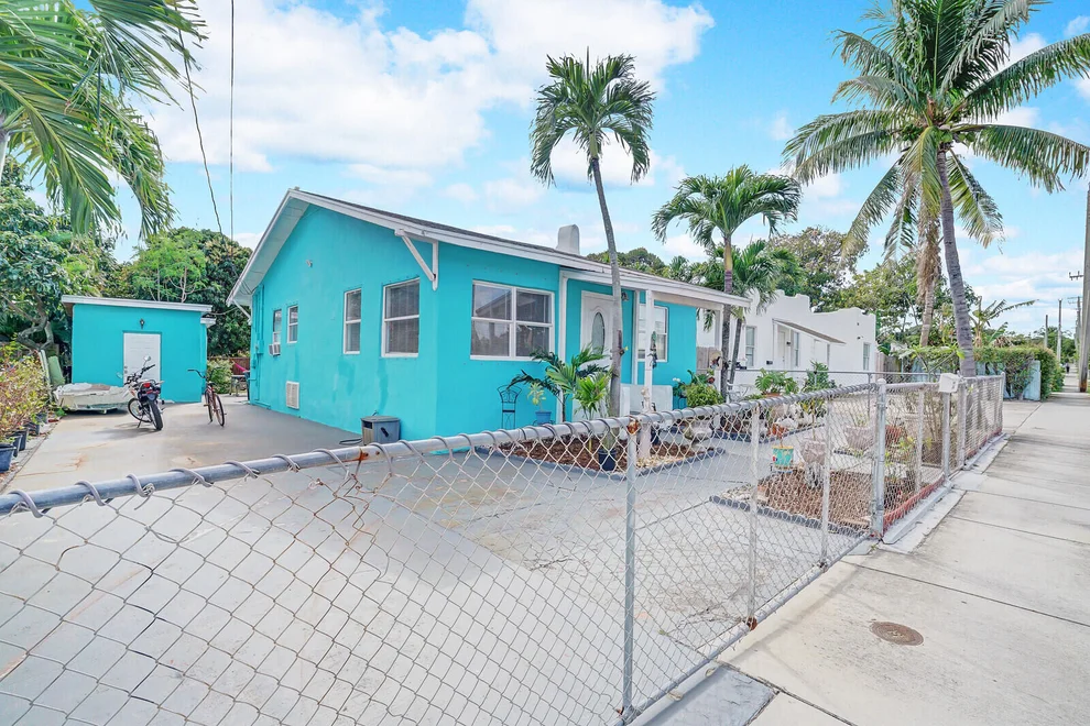 Unit for sale at 712 Nottingham Boulevard, West Palm Beach, FL 33405