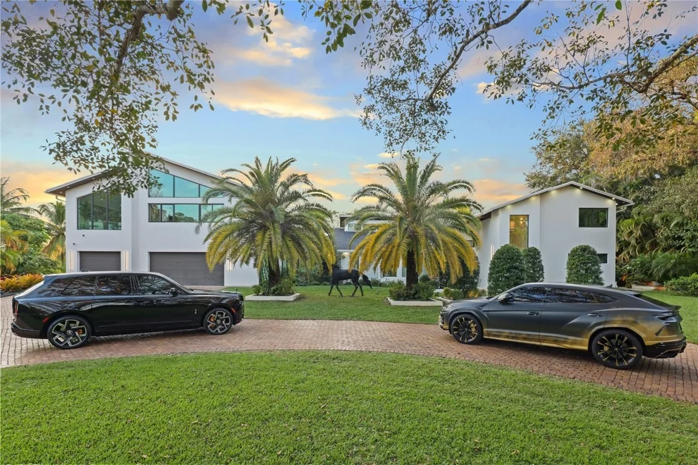 Unit for sale at 5251 NW 80th Terrace, Parkland, FL 33067