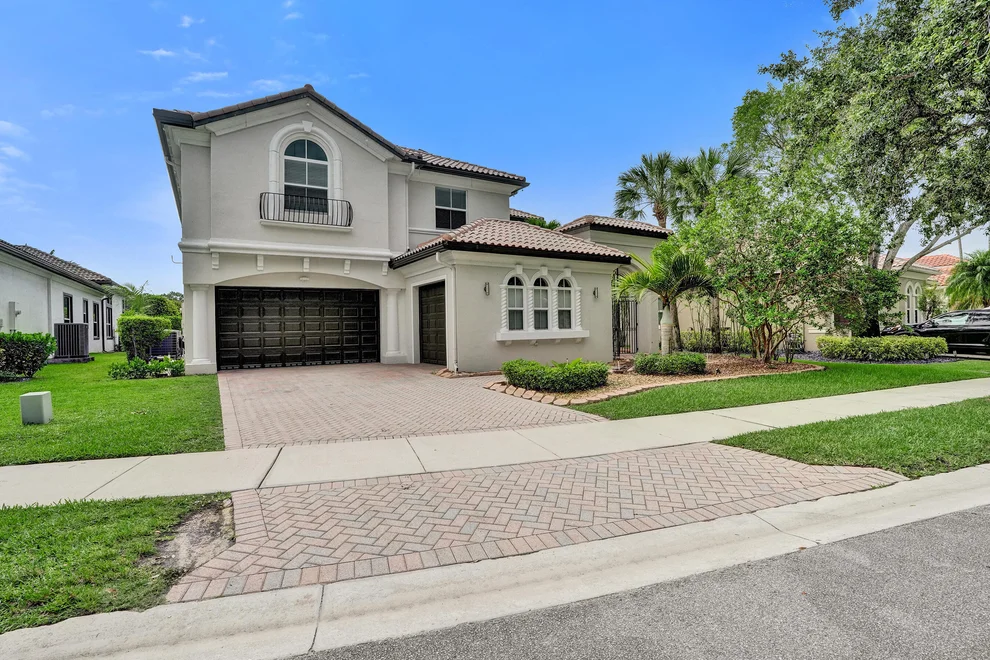 Unit for sale at 7484 NW 114th Terrace, Parkland, FL 33076