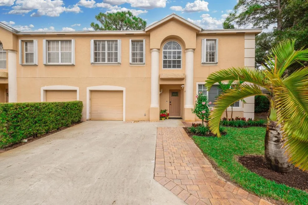 Unit for sale at 269 Live Oaks Lane, Jupiter, FL 33458