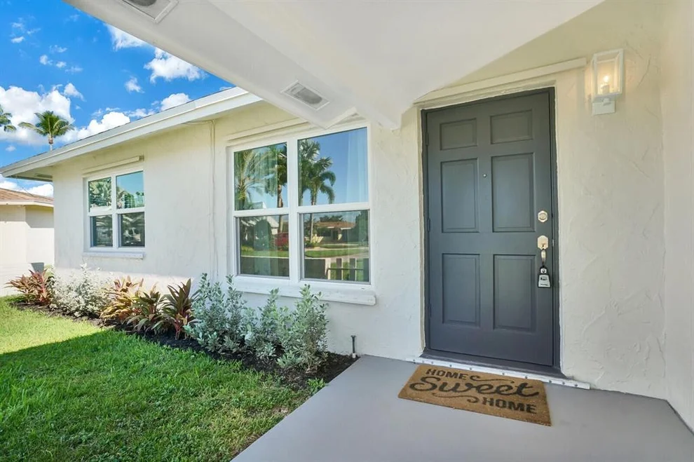Unit for sale at 911 Garden Court, Royal Palm Beach, FL 33411