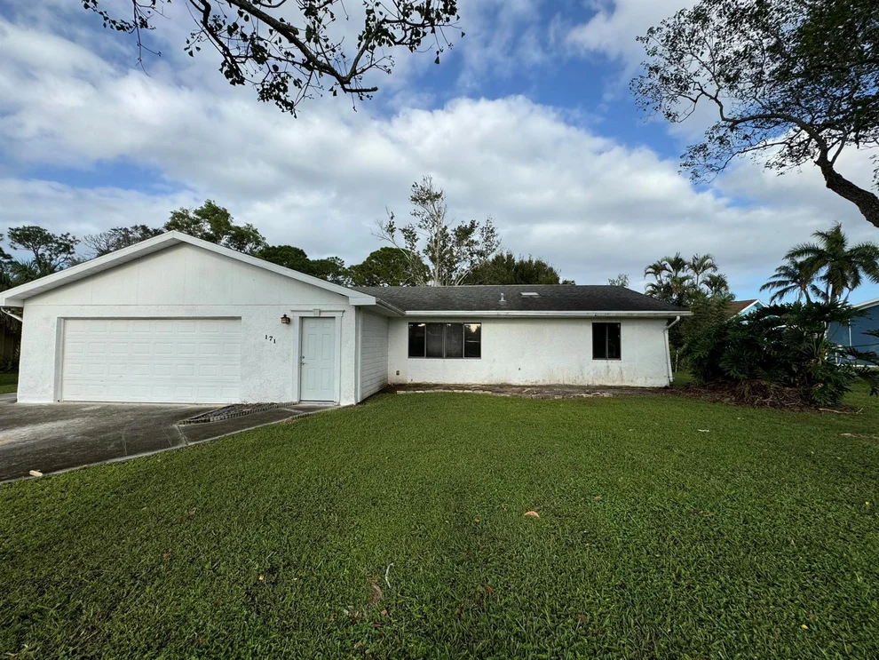 Unit for sale at 171 NE Twylite Terrace, Port St Lucie, FL 34983