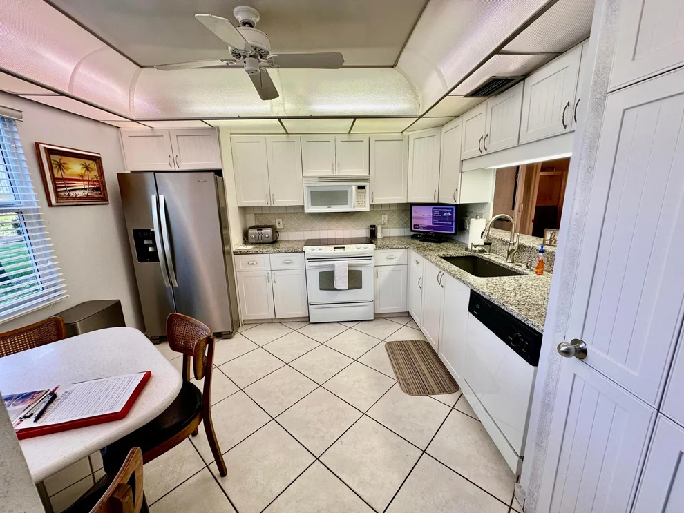 Unit for sale at 3301 Aruba Way, Coconut Creek, FL 33066