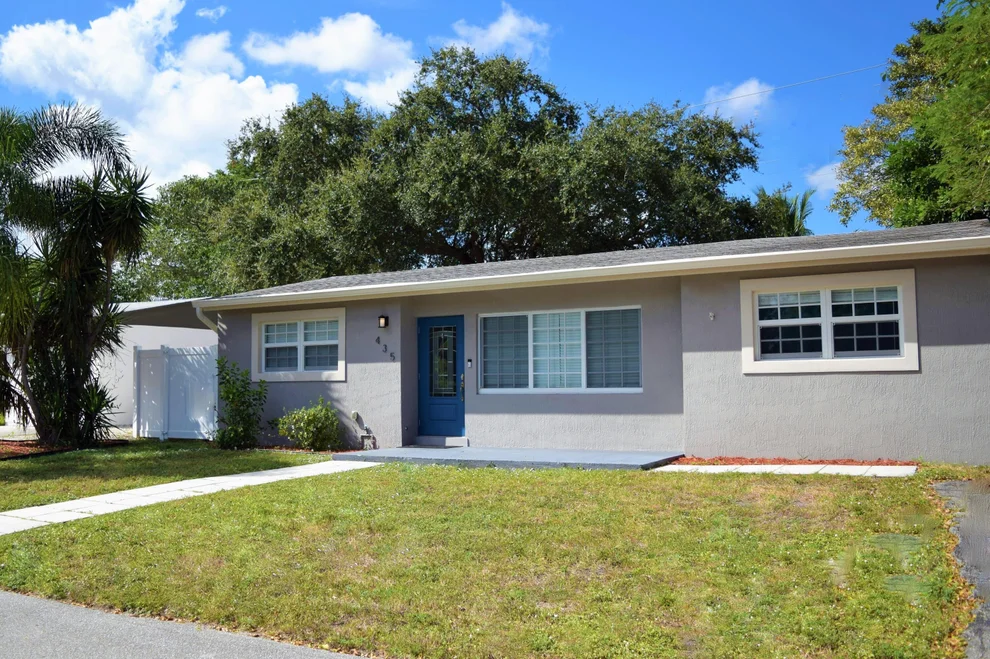 Unit for sale at 435 Seminole Drive, Lake Worth, FL 33462