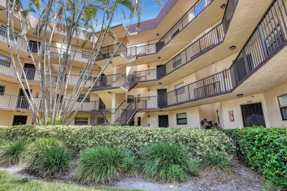 Unit for sale at 6855 W Broward Boulevard, Plantation, FL 33317