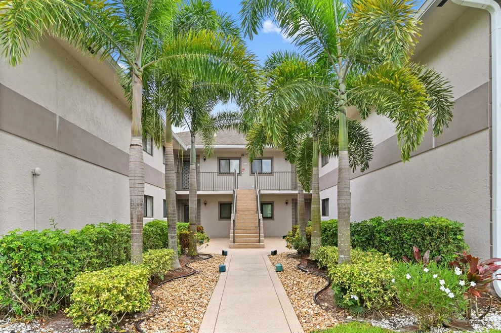 Unit for sale at 15364 Lakes Of Delray Boulevard, Delray Beach, FL 33484