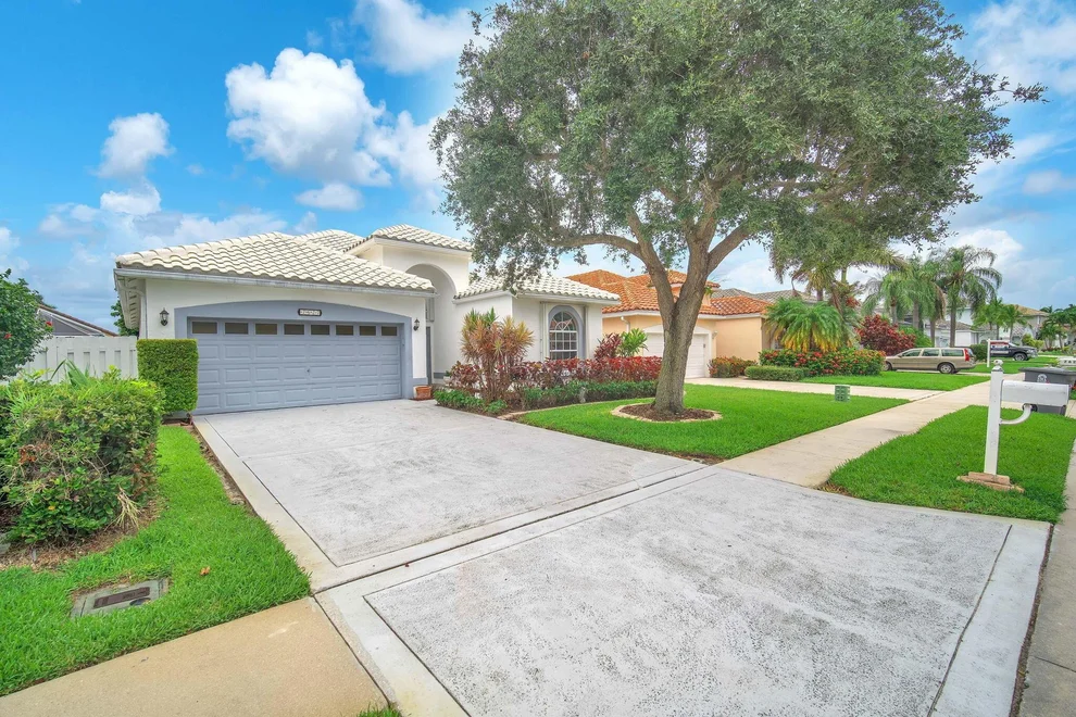 Unit for sale at 7627 Thornlee Drive, Lake Worth, FL 33467