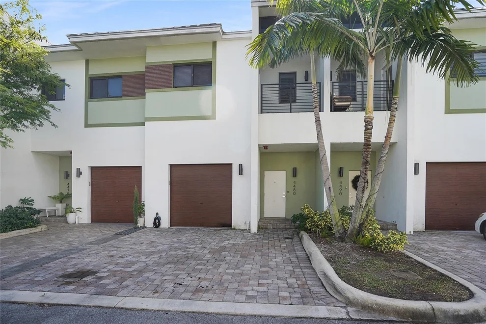 Unit for sale at 4480 NW 8th Place, Plantation, FL 33317