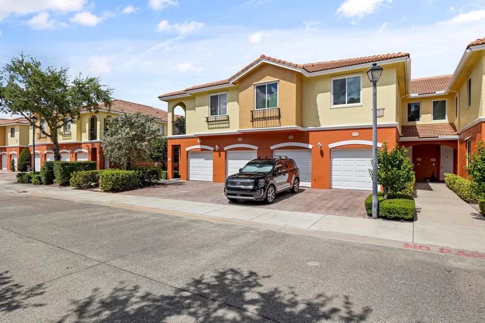 Unit for sale at 63 SE Palermo Court, Stuart, FL 34994
