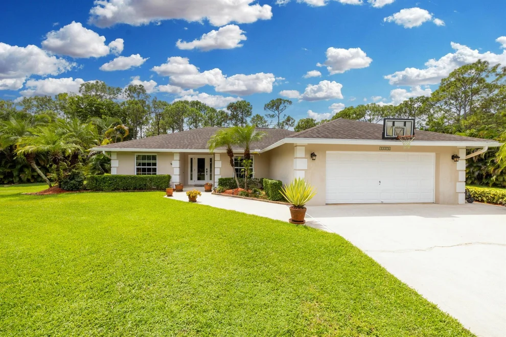 Unit for sale at 12376 77th Place N, The Acreage, FL 33412