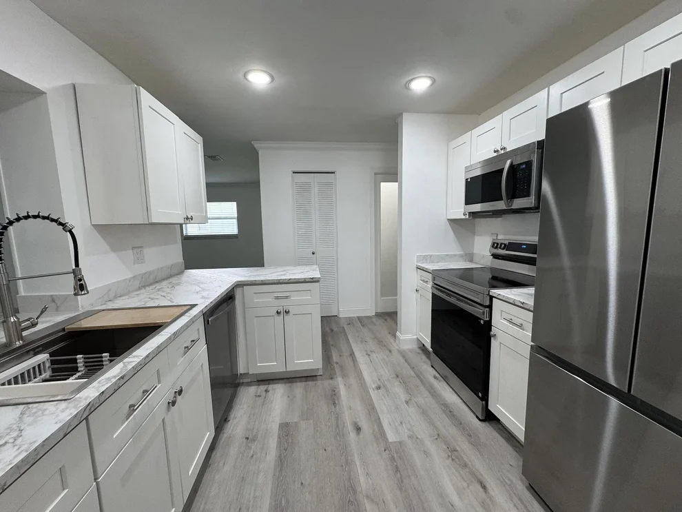 Unit for sale at 1331 W Campanelli Drive, Plantation, FL 33322