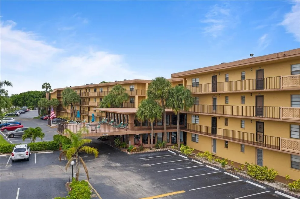 Unit for sale at 9370 SW 8th Street, Boca Raton, FL 33428