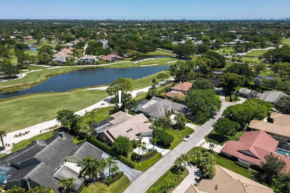 Unit for sale at 9 Wycliff Road, Palm Beach Gardens, FL 33418