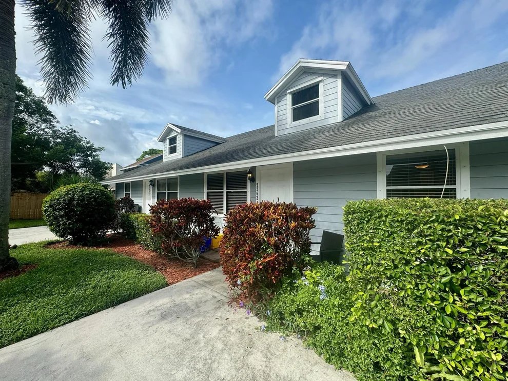 Unit for sale at 9258 GREEN MEADOWS Way, Palm Beach Gardens, FL 33418
