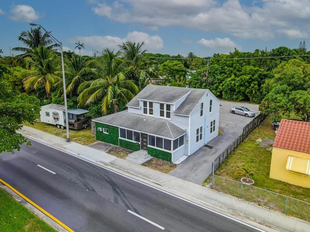Unit for sale at 220 SW 16th Street, Dania Beach, FL 33004