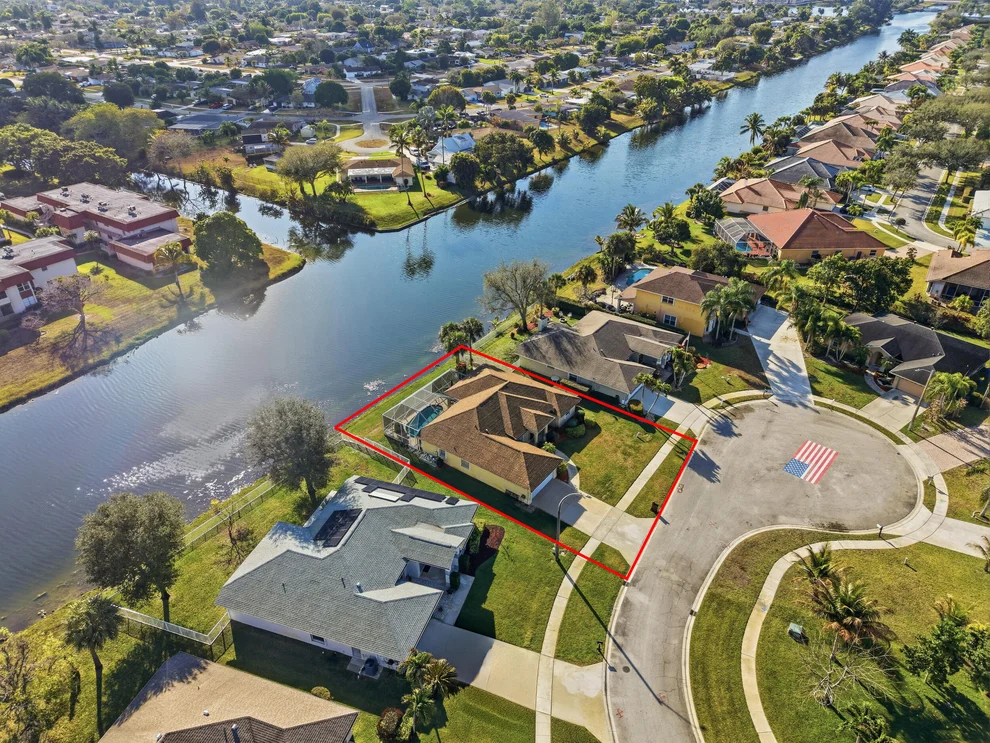 Unit for sale at 106 Locust Lane, Royal Palm Beach, FL 33411