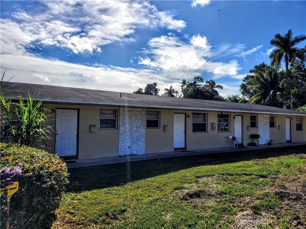 Unit for sale at 14980 NE 5th Court, Miami, FL 33161